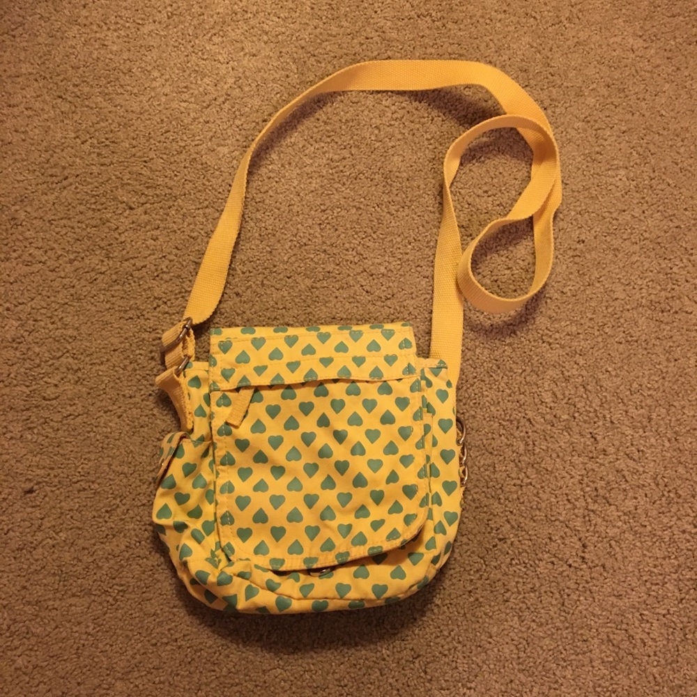 Girl’s heart patterned satchel